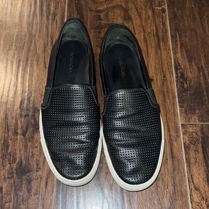 Vince black leather sneaker Size 6.5